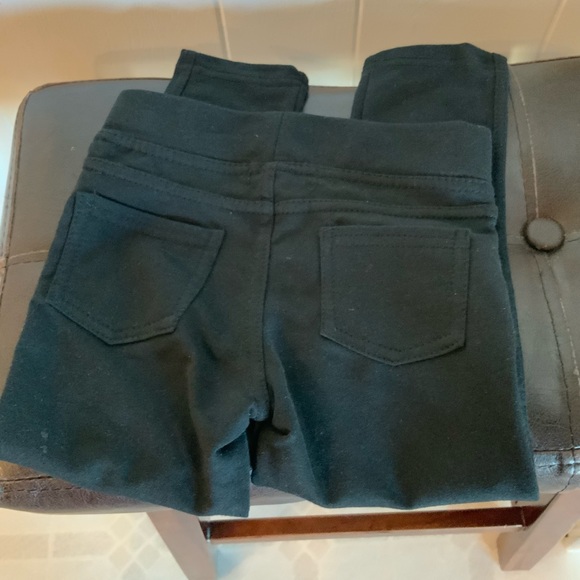 NWOT size 4T Black leggings - Picture 2 of 3
